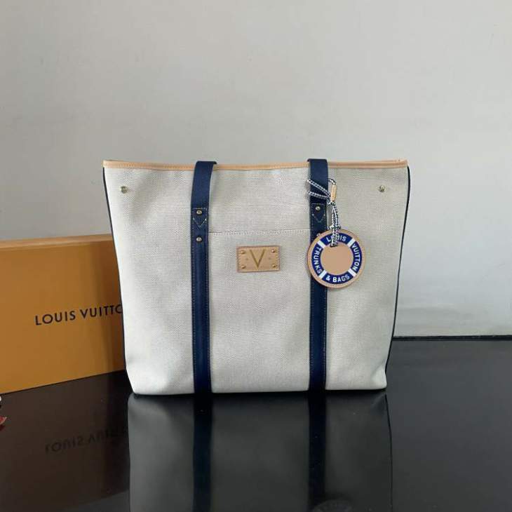 Picture of Louis Vuitton Handbags _SKUfw240127991fw
